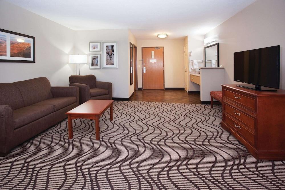 Days Inn & Suites By Wyndham Santa Rosa, Nm Esterno foto