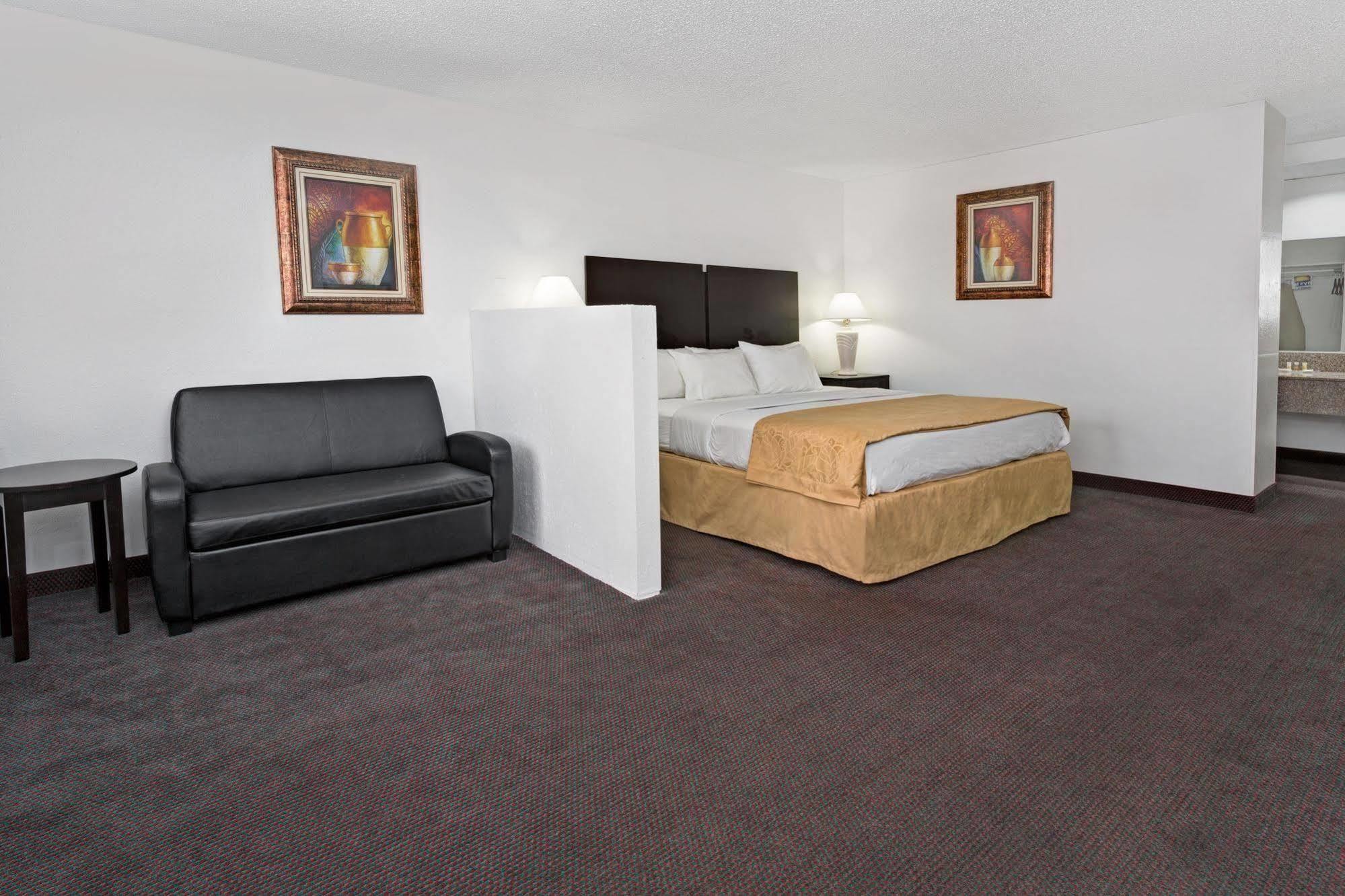 Days Inn & Suites By Wyndham Santa Rosa, Nm Esterno foto